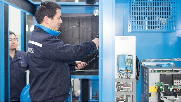 春節(jié)將至，德曼溫馨提示工廠有空壓機(jī)的要注意啦??！